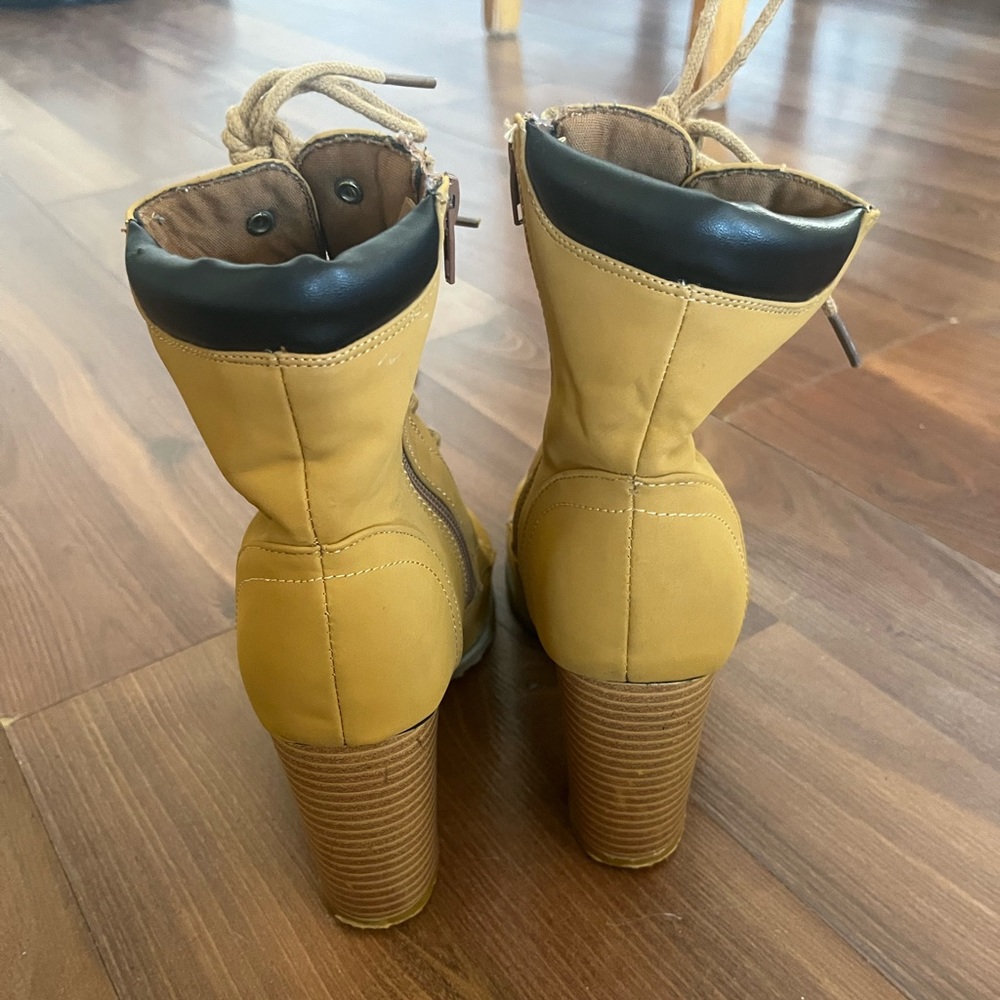 Boots - Picture 2 of 4